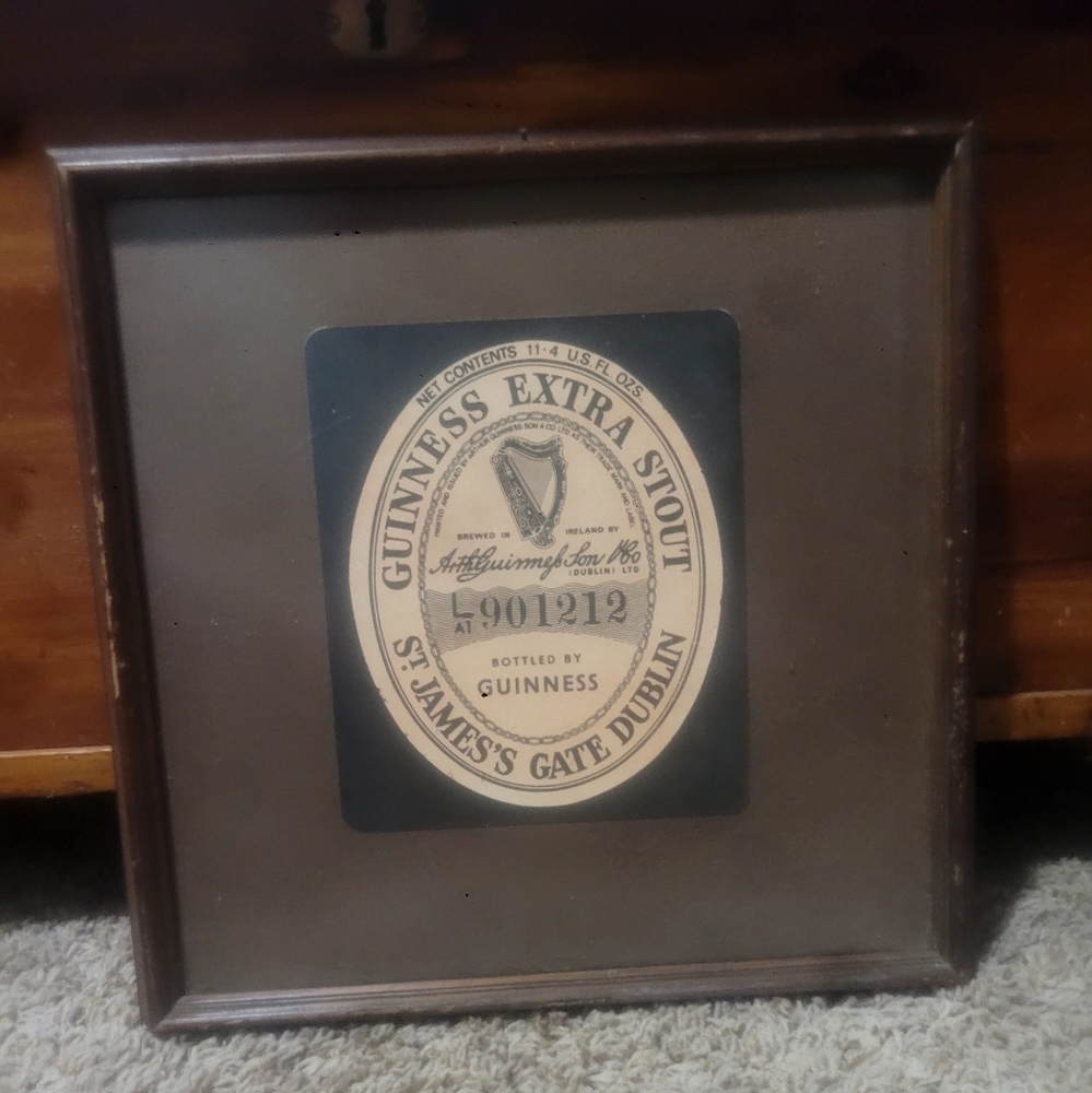 Vintage Guinness Extra Stout Beer 🍺 label in frame 👌